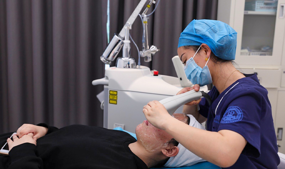 學祛斑祛痘要多少學費